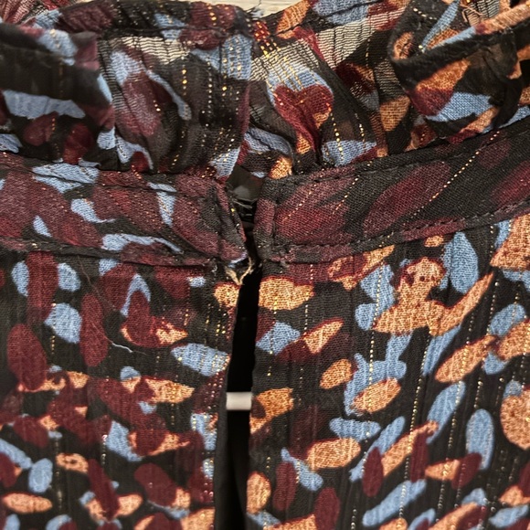 Express Multicolor Ruffle Sleeve Blouse - Picture 3 of 5